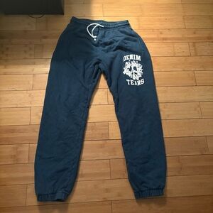 Navy Blue Denim Tears University Sweatpants

Size Small 

Condition 9/10